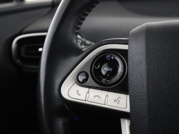 Toyota Prius IV Hatchback 1.8 Hybrid 122KM 2019 Toyota Prius FV23% Executive PHEV skóra grzane, zdjęcie 36