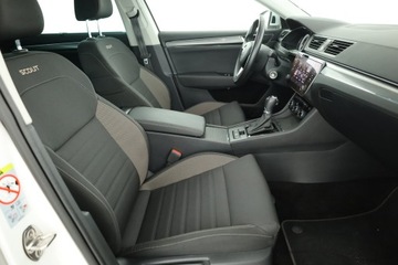 Skoda Superb III Scout 2.0 TDI 190KM 2019 Skoda Superb 2.0 TDI, Salon Polska, Serwis ASO, zdjęcie 8
