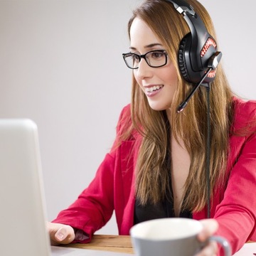 ИГРОВЫЕ НАУШНИКИ С МИКРОФОНОМ ДЛЯ ГЕЙМЕРОВ