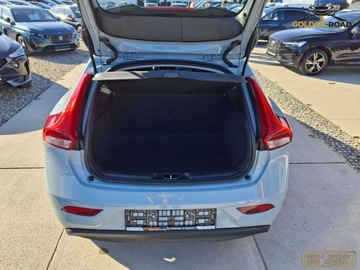 Volvo V40 II 2018 Volvo V40 2,0 benz 122KM klima elektryka grz.fot alu oplacony 2.0 Benzyna, zdjęcie 23