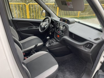 Fiat Doblo IV 1.6 MultiJet 120KM 2021 Fiat Doblo 1.6 Diesel 120KM Dla Niepełnosprawnych, zdjęcie 10