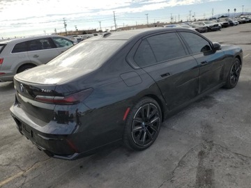 BMW Seria 7 G70 2024 BMW Seria 7 740i 2024 3.0l 3.0 Benzyna 375KM, zdjęcie 3