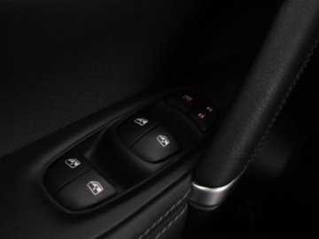 Nissan Qashqai II Crossover Facelifting 1.2 DiG-T 115KM 2018 Nissan Qashqai 1.2 Benzyna Tekna + Panorama, zdjęcie 33