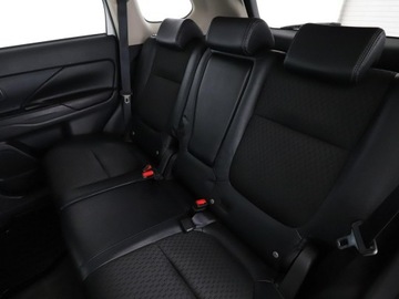 Mitsubishi Outlander III 2015 Mitsubishi Outlander PHEV Hak Navi Kamera cofania, zdjęcie 16