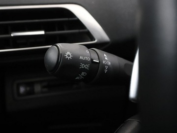 Peugeot 5008 II Crossover 1.2 PureTech 130KM 2019 Peugeot 5008 7 os. automat virtual cocpit klima, zdjęcie 33