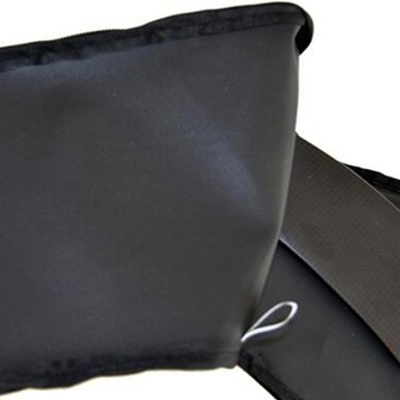 1 кусочек льда на одно плечо. Сумка-стик.