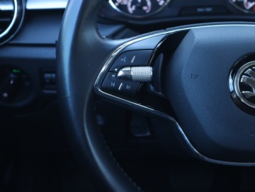 Skoda Fabia IV 1.0 TSI 110KM 2022 Skoda Fabia 1.0 TSI, Salon Polska, Automat, Klima, zdjęcie 18