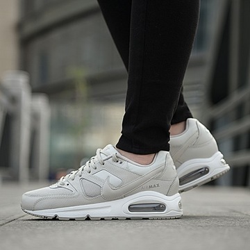 NIKE AIR MAX COMMAND R. 39