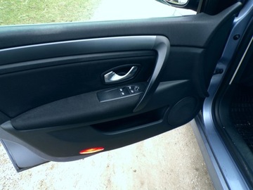 Renault Laguna III Hatchback 1.5 dCi 110KM 2008 RENAULT LAGUNA 1.5 DCI AUTO Z NIEMIEC 109 KM ZAMIANA, zdjęcie 10