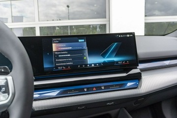 BMW Seria 5 G90-91 Touring 2.0 520d 197KM 2025 BMW 520 xDrive Sedan - DEMO - Koła zimowe w, zdjęcie 26