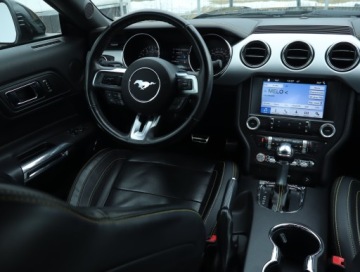 Ford Mustang VI Convertible 5.0 Ti-VCT 421KM 2017 Ford Mustang GT V8 5.0, Salon Polska, Serwis ASO, zdjęcie 6