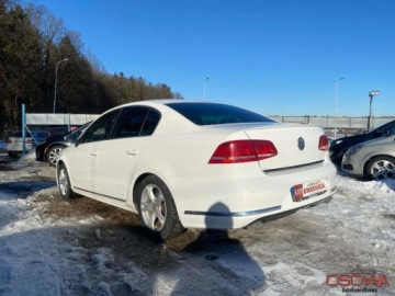 Volkswagen Passat B7 Limousine 2.0 TDI CR BlueMotion 177KM 2013 Volkswagen Passat 2.0tdi 4-Motion R-Line max wyposazenie Webasto ledy xeno, zdjęcie 6