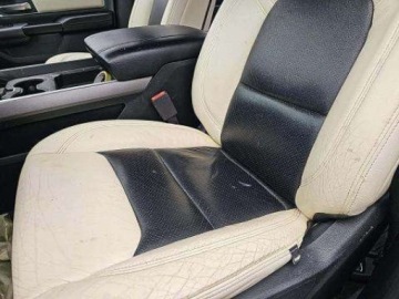  RAM 1500 Big Horn Crew Cab Short Bed 2021 5.7 Benzyna 395KM, zdjęcie 14