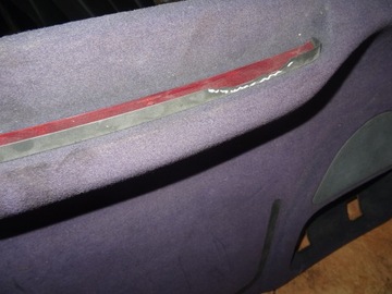 MERCEDES W208 CLK POLIČKA ZADNÍ KUFRU