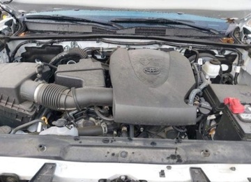 Toyota Tacoma II 2023 Toyota Tacoma 2023, 3.5L, 4x4, SR5 V6, od ubezpieczalni, zdjęcie 13