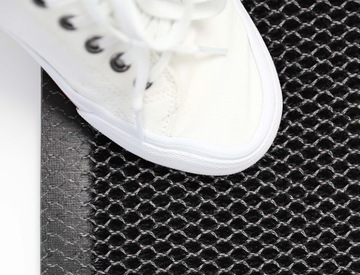 МОДНЫЙ 3D КОВРИК ДЛЯ ВХОДНОЙ ДВЕРИ, ВГЛАВИВАЮЩИЙ НАРУЖНЫЙ: 45x70см