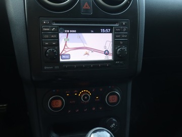Nissan Qashqai I Crossover 2.0 dCi 150KM 2010 Nissan Qashqai 2.0 dCi, Navi, Klima, Klimatronic, zdjęcie 18