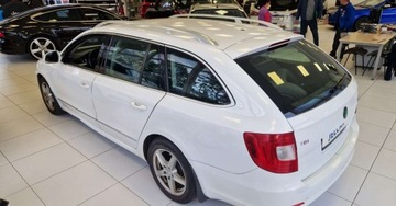 Skoda Superb II Kombi 2.0 TDI CR DPF 170KM 2011 Skoda Superb 2.0 TDI 170KM Ksenonowe reflektory 2.0 Diesel 170KM, zdjęcie 5
