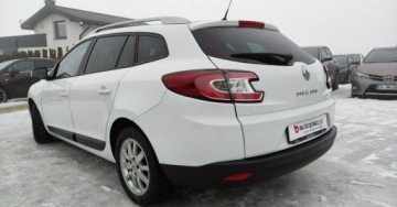 Renault Megane III Grandtour 1.6 16v 110KM 2011 Renault Megane 3 III 1.6i 110kM Klima Panorama Czujniki Temp. Grzane Fotel, zdjęcie 3