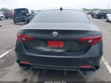 Alfa Romeo Giulia II Sedan 2.0 TBi 280KM 2018 Alfa Romeo Giulia 2018 Alfa Romeo Giulia AWD 2.0 Benzyna 280KM, zdjęcie 14