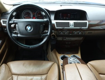 BMW Seria 7 E65 Sedan 730 d 231KM 2005 BMW 7 730d, 227 KM, Automat, Navi, Klima, zdjęcie 6