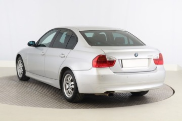 BMW Seria 3 E90-91-92-93 Limuzyna E90 318i 129KM 2007 BMW 3 318 i, Xenon, Klima, Klimatronic, Tempomat, zdjęcie 3