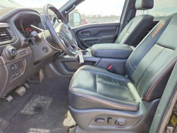 Nissan Titan 2023 Nissan Titan XD Pro-4X 2023 5.6 Benzyna 400KM, zdjęcie 7