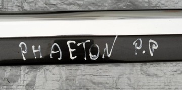 LIŠTA DVEŘE PRAVÝ PŘEDNÍ SKŘÍŇKA ČERNÁ VW PHAETON