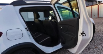 Dacia Sandero II Hatchback 5d Facelifting 0.9 TCe 90KM 2017 Dacia Sandero Stepway Dacia Sandero Stepway 0.9 TCe Laureate SampS Easy-R, zdjęcie 31