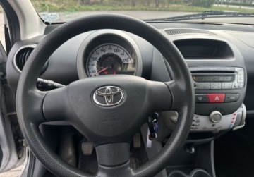 Toyota Aygo I Hatchback 3d 1.0 VVT-i 68KM 2010 Toyota Aygo 1.0 VVT-i Sol EU5 Benzyna 68KM, zdjęcie 16