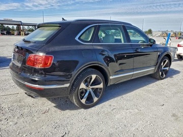 Bentley Bentayga 2020 Bentley Bentayga 2020 4.0 Benzyna 542KM, zdjęcie 3