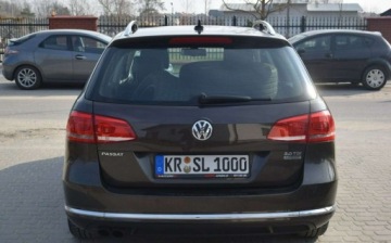 Volkswagen Passat B7 Variant 2.0 TDI CR DPF BlueMotion 140KM 2014 Volkswagen Passat 2.0D 2014r Navi Panorama Skora 2 KPL Opon Sprowadzony, zdjęcie 5