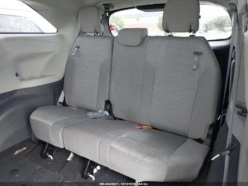 Toyota Sienna III 2023 Toyota Sienna LE 2023 2.5l 2.5 Hybryda 189KM, zdjęcie 13