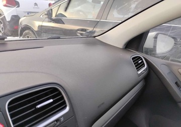 Volkswagen Golf VI Hatchback 5d 1.6 TDI-CR DPF BlueMotion 105KM 2011 Volkswagen Golf 2011r, 1.6 TDI. Delikatnie uszko. Jezdzi. 1.6 Diesel 105KM, zdjęcie 13