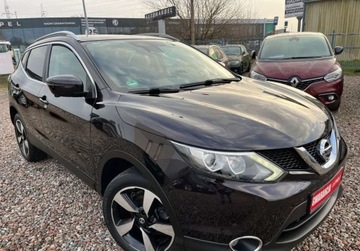 Nissan Qashqai II Crossover 1.6 dCi 130KM 2016 Nissan Qashqai panorama, kamera cofania, nawigacja 1.6 Diesel 130KM, zdjęcie 1