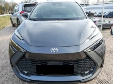 Toyota C-HR II SUV Plug-In 2.0 Hybrid Dynamic Force Plug-in  223KM 2025 Od ręki - Style 2.0 Hybrid Dynamic Force Plug-in 223KM | Podgrzewane fotele, zdjęcie 1