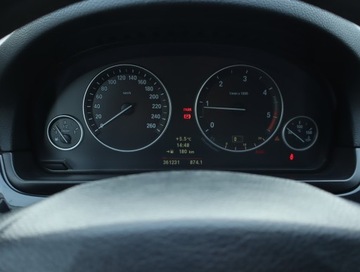 BMW Seria 5 F10-F11 2010 BMW 5 520d, VAT 23%, Skóra, Navi, Xenon, Bi-Xenon, zdjęcie 10