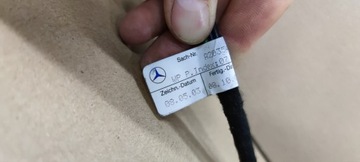 MERCEDES W211 MOTOREK ZVEDAČ OKNO 211820304