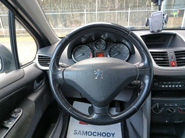 Peugeot 207 Hatchback 5d 1.6 HDi 90KM 2007 Peugeot 207 1.6 HDI 90KM 5DKlimatyzacjaNowy ro..., zdjęcie 9