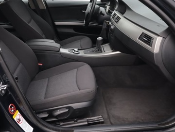 BMW Seria 3 E90-91-92-93 Touring E91 2.0 320i 150KM 2007 BMW 3 320 i, Automat, Navi, Klima, Klimatronic, zdjęcie 8