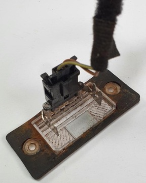 LAMPA OSVĚTLENÍ TABULKY VW PASSAT B5