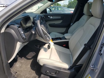 Volvo XC40 2023 Volvo XC 40 Plus 2023 2.0l 2.0 Benzyna 247KM, zdjęcie 7