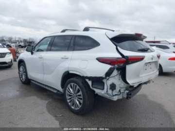 Toyota Highlander III 2024 Toyota Highlander Platinum, 2024r., 2.4L 2.4 Benzyna 265KM, zdjęcie 3