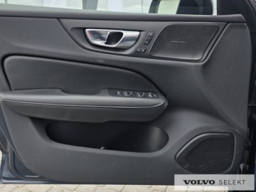 Volvo S60 III Sedan Facelifting 2.0 B5 250KM 2024 Volvo S60 FV23 Ultimate Dark B5 250KM AWD ACC BLIS, zdjęcie 13