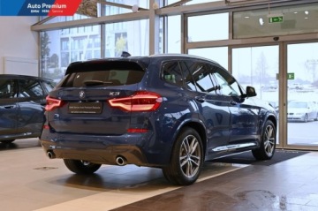 BMW X3 G01 SUV 2.0 20d 190KM 2018 BMW X3 xDrive20dFV23Adaptacyjne reflektory LEDSterowanie Gestami BMW, zdjęcie 16