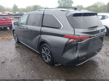 Toyota Sienna III 2025 Toyota Sienna Platinum, 2025r., 4x4, 2.5L 2.5 Benzyna 245KM, zdjęcie 3