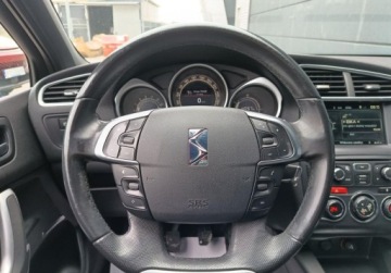 DS 4 I Hatchback (Citroen) 1.6 VTi 120KM 2012 Citroen DS4 1.5 Benzyna 119KM 1.6 Benzyna 120KM, zdjęcie 15