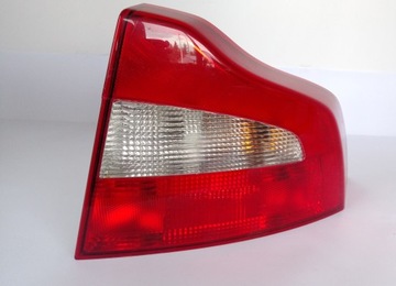VOLVO S80 LAMPA TYŁ PRAWA