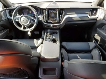 Volvo XC60 II 2022 Volvo XC 60 2022, 2.0L, 4x4, T8 RECHARGE R-DESIGN, od ubezpieczalni 2.0, zdjęcie 7