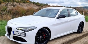 Alfa Romeo Giulia II Sedan 2.0 Turbo 200KM 2017 Alfa Romeo Giulia 2.0T 200KM Automat LED Xenon Skora Navi 2.0 Benzyna